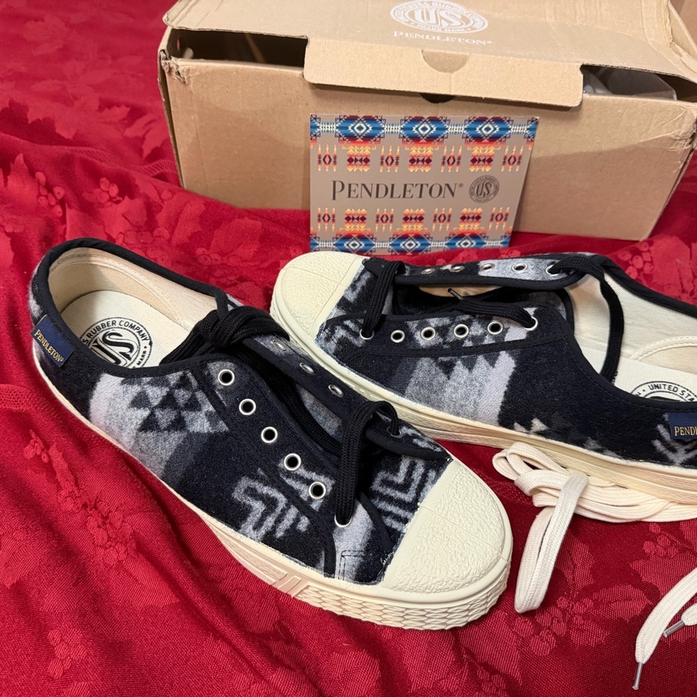 Men’s pendleton sneakers size 11 brand new Pendleton shoes low top